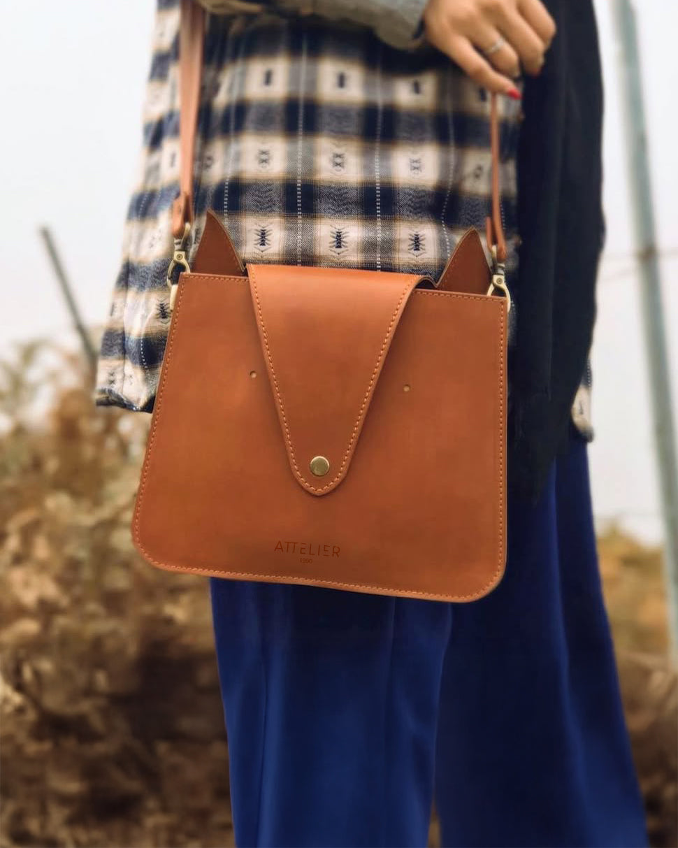 Askılı Taba Rengi Çanta