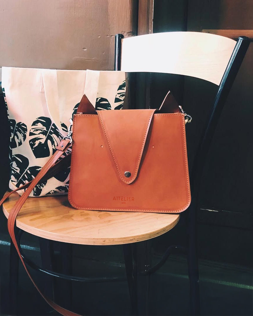 Askılı Taba Rengi Çanta